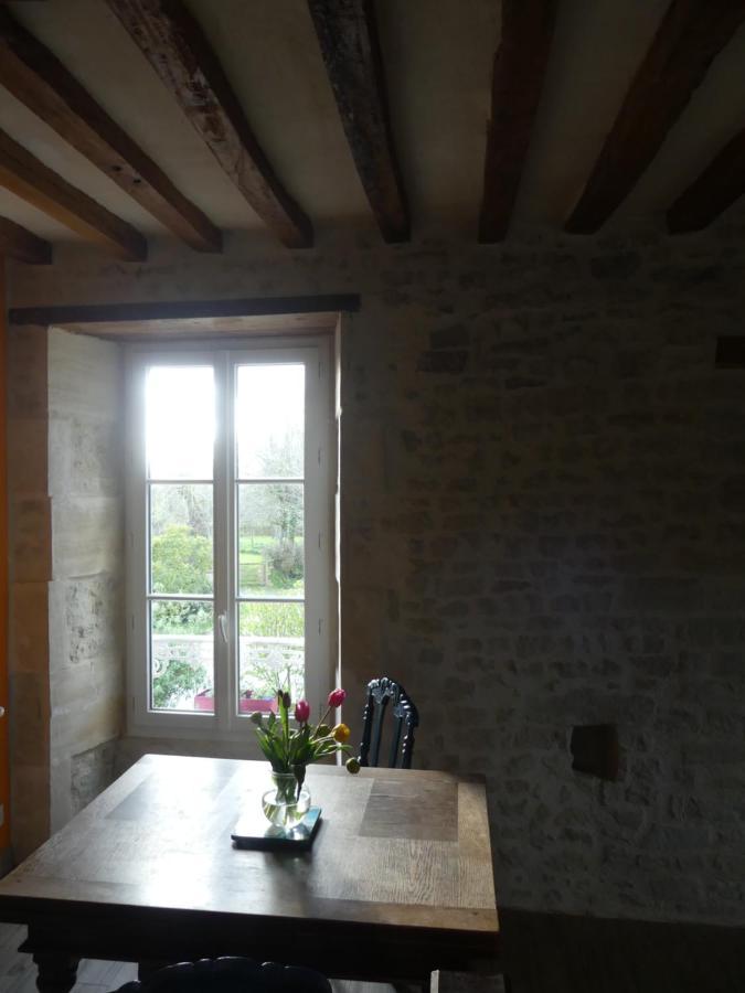 Domaine De La Cour Vautier Bed & Breakfast Mandeville-en-Bessin Exterior photo